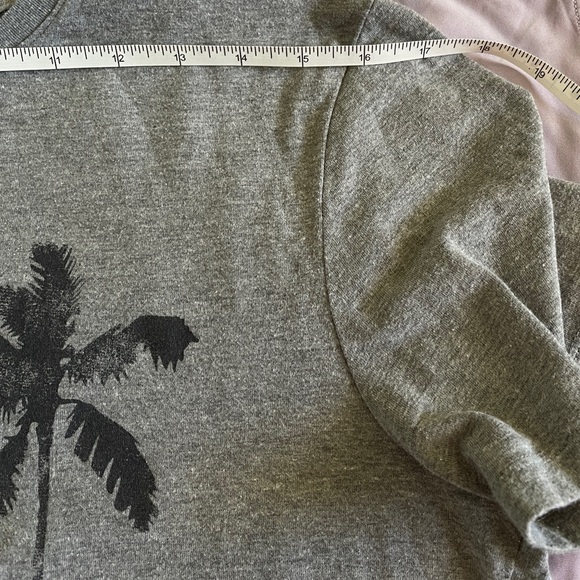 Goodfellow Women’s T-Shirt Size M - Picture 10 of 11